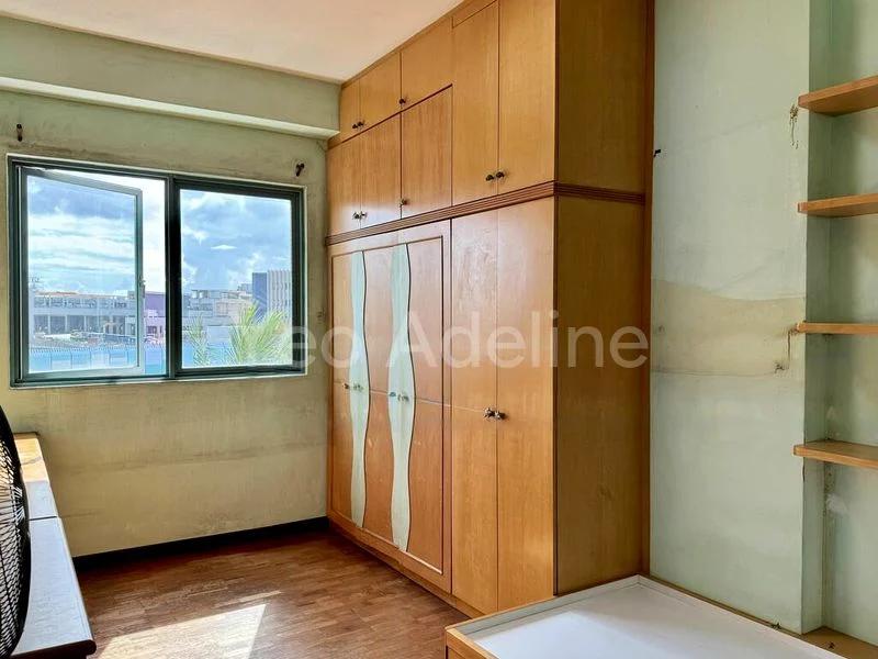 4 Bed Condo for Sale in  Stratford Court - Image 6